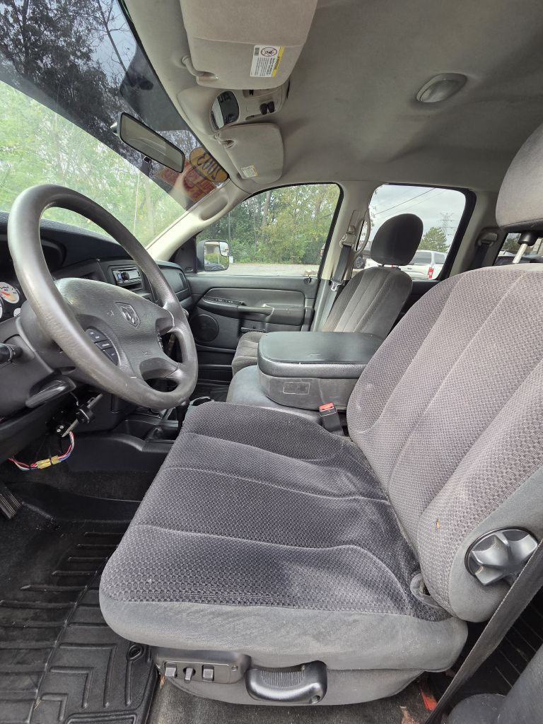 Photo 10 of this DODGE RAM 2500