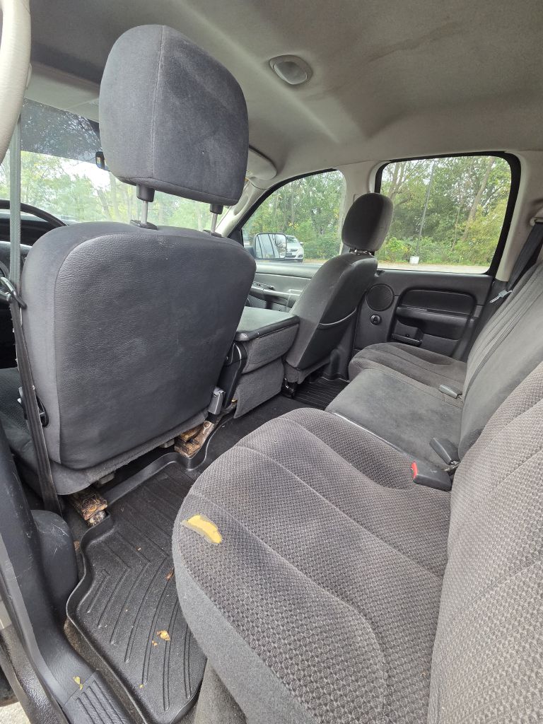 Photo 13 of this DODGE RAM 2500