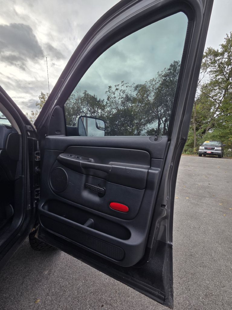 Photo 17 of this DODGE RAM 2500