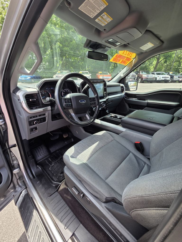 Photo 10 of this FORD F150