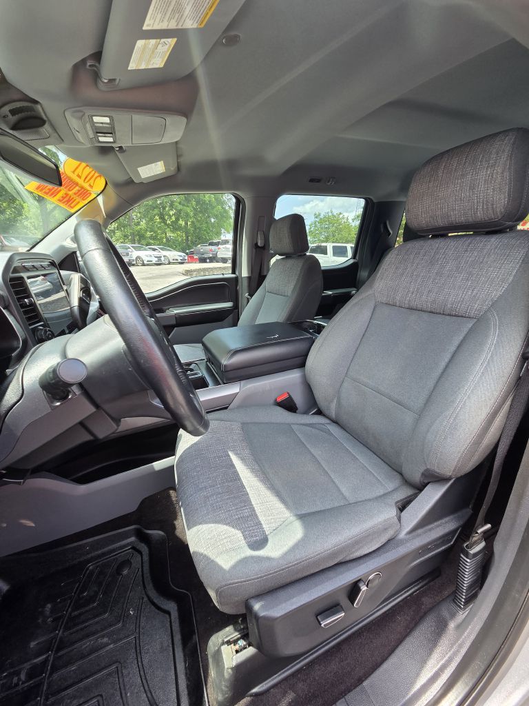 Photo 12 of this FORD F150