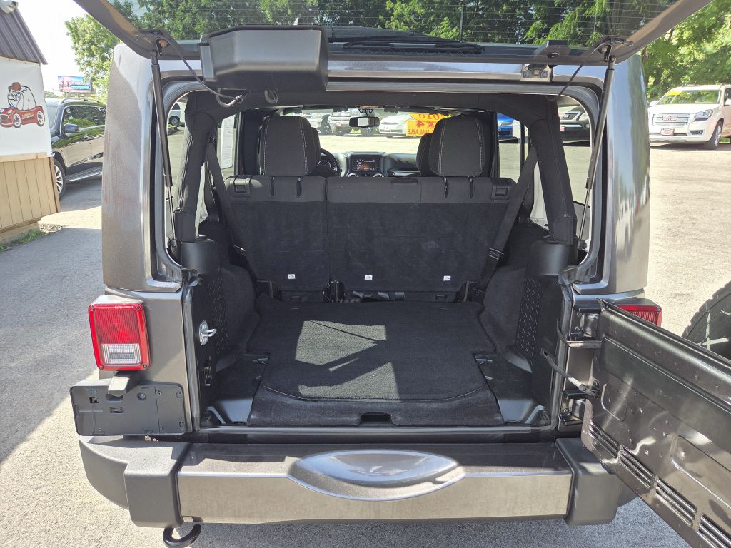 Photo 7 of this JEEP WRANGLER UNLIMI