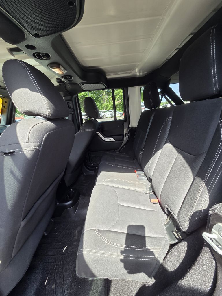Photo 11 of this JEEP WRANGLER UNLIMI
