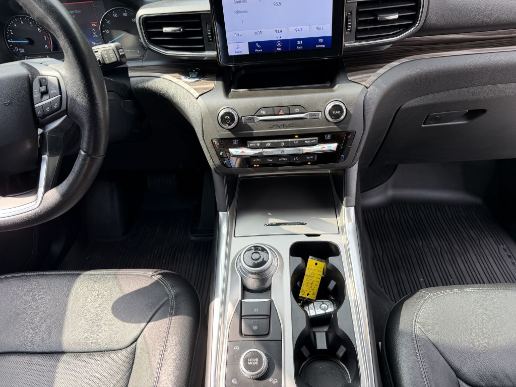 Photo 21 of this FORD EXPLORER