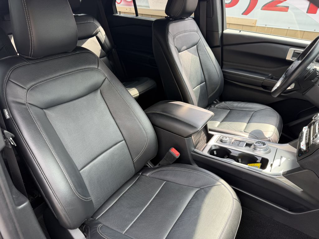 Photo 22 of this FORD EXPLORER