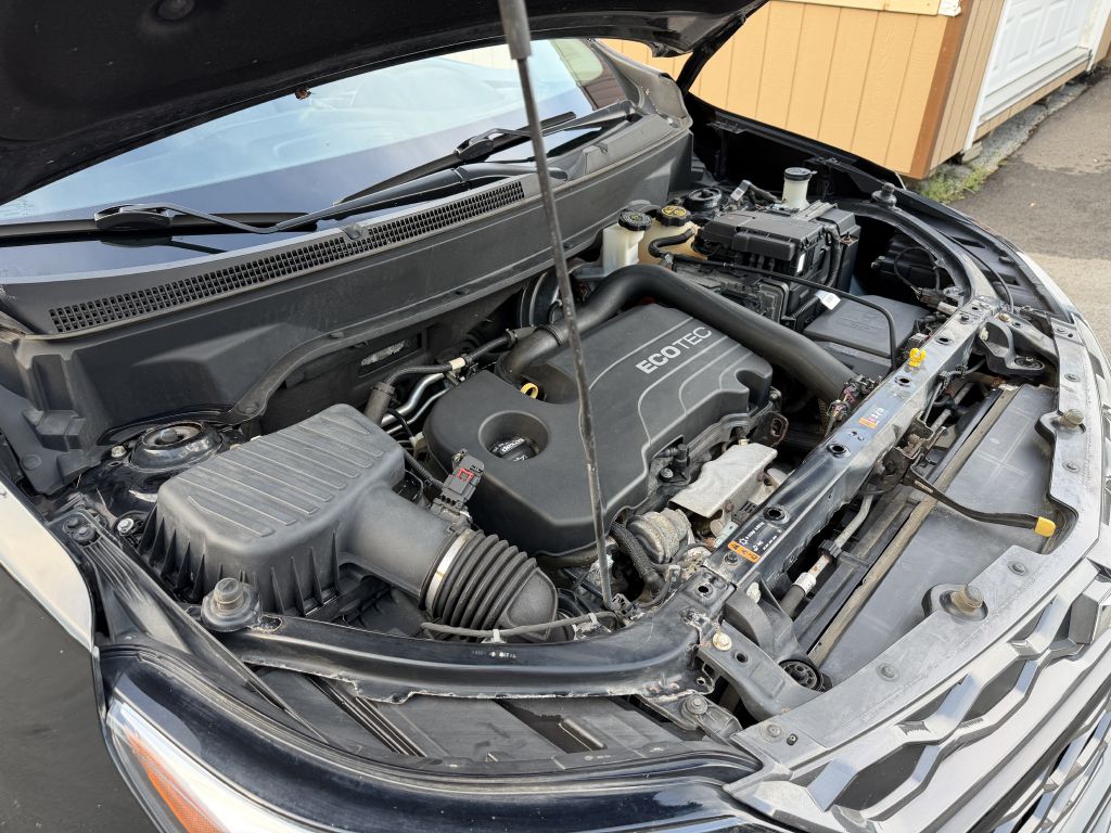Photo 26 of this CHEVROLET EQUINOX