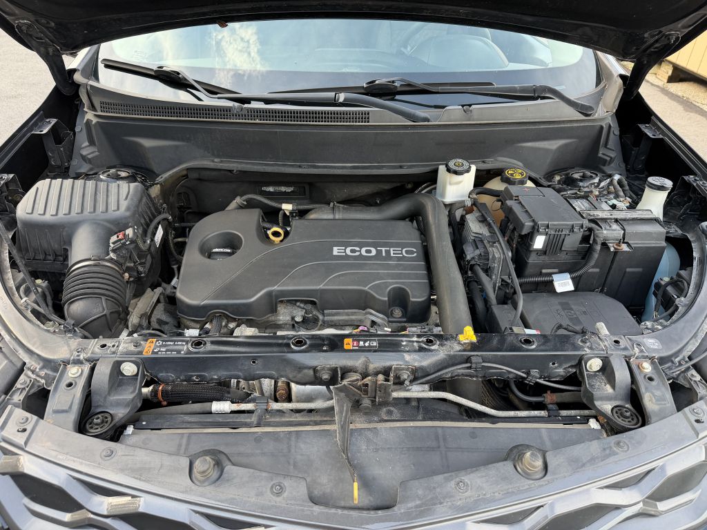Photo 27 of this CHEVROLET EQUINOX