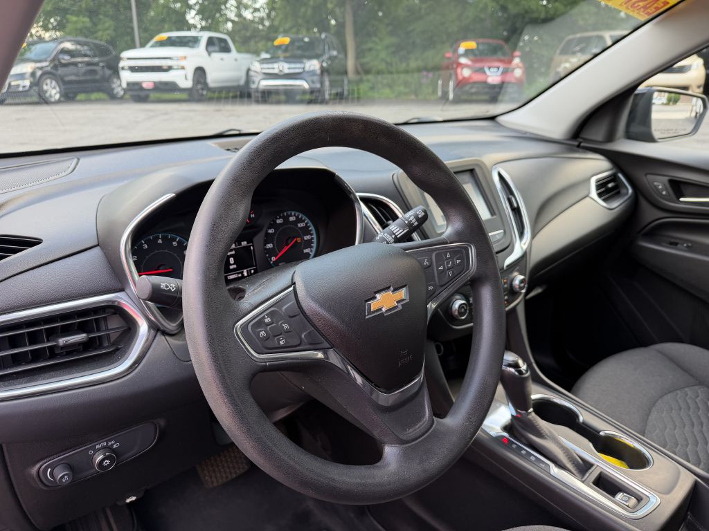 Photo 10 of this CHEVROLET EQUINOX