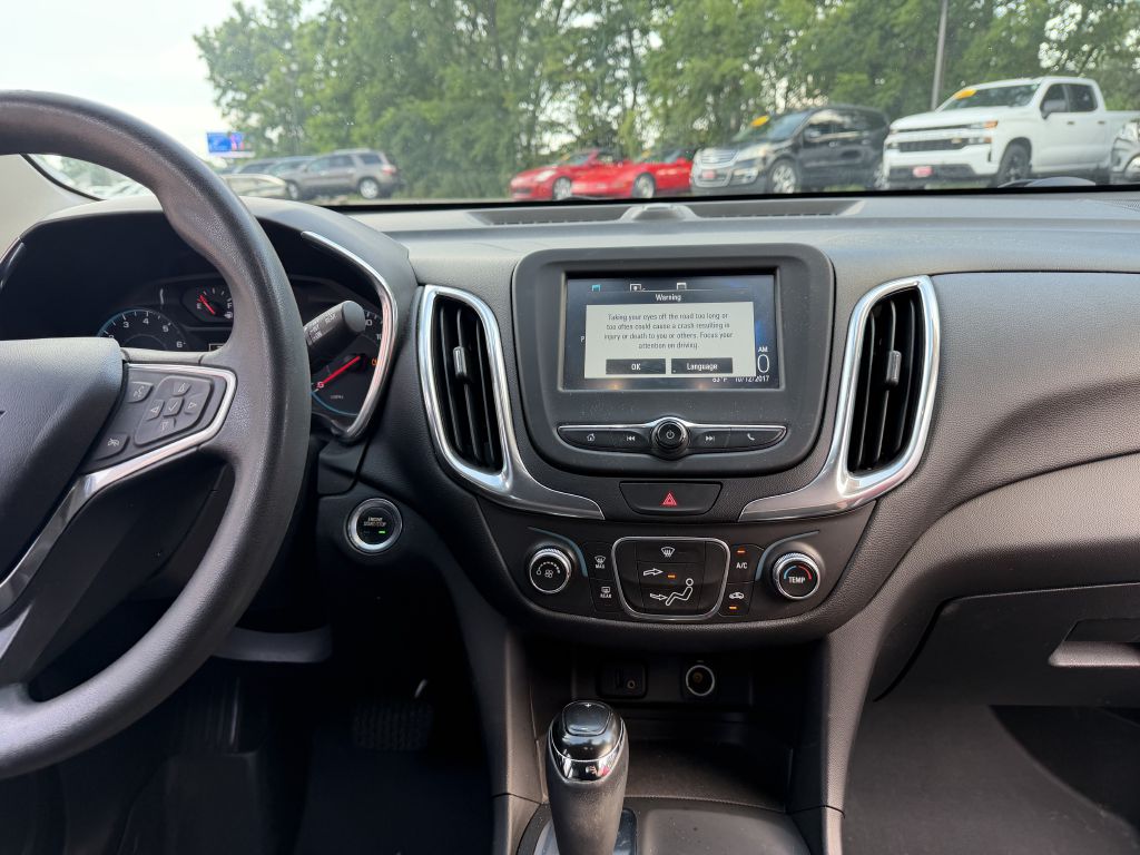 Photo 20 of this CHEVROLET EQUINOX