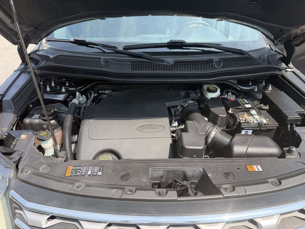 Photo 29 of this FORD EXPLORER