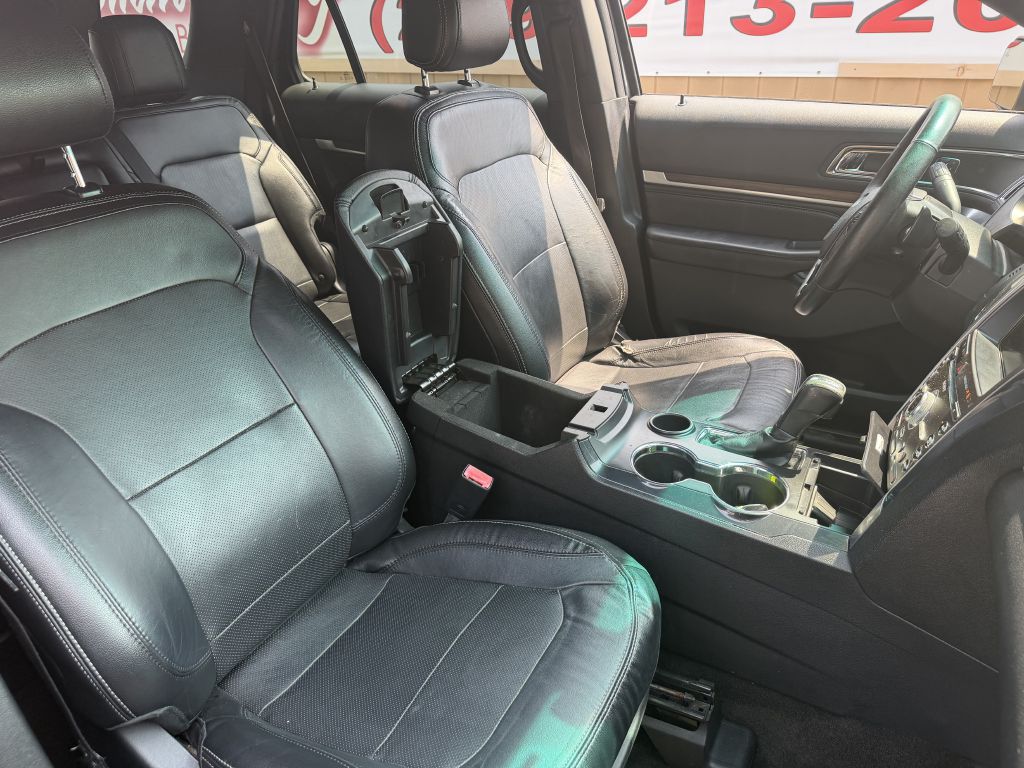 Photo 21 of this FORD EXPLORER