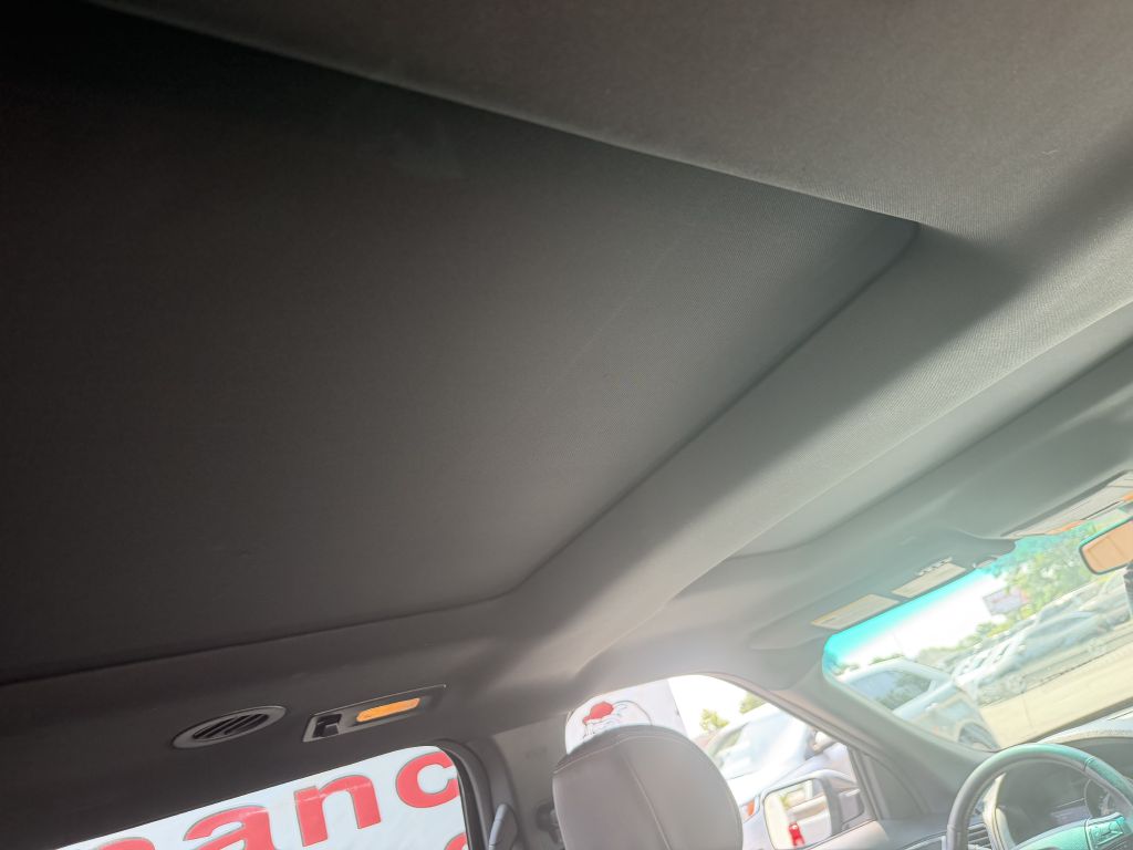 Photo 27 of this FORD EXPLORER