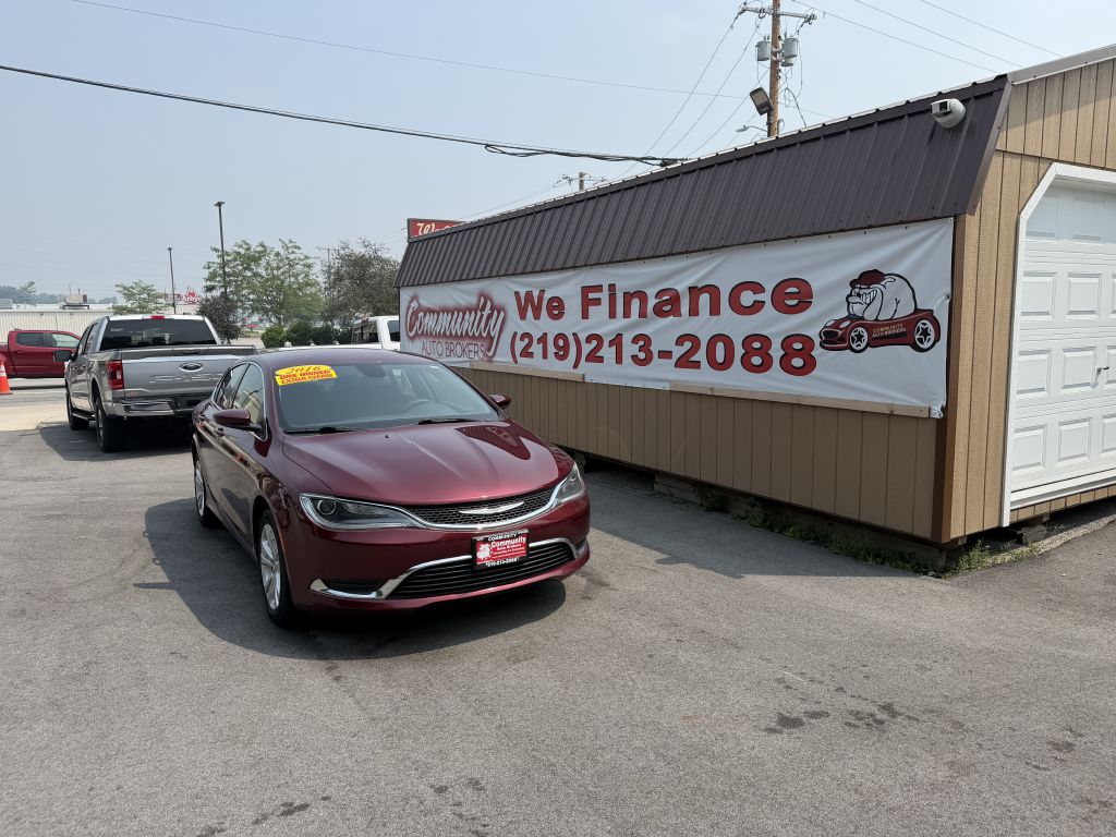 Photo 2 of this CHRYSLER 200