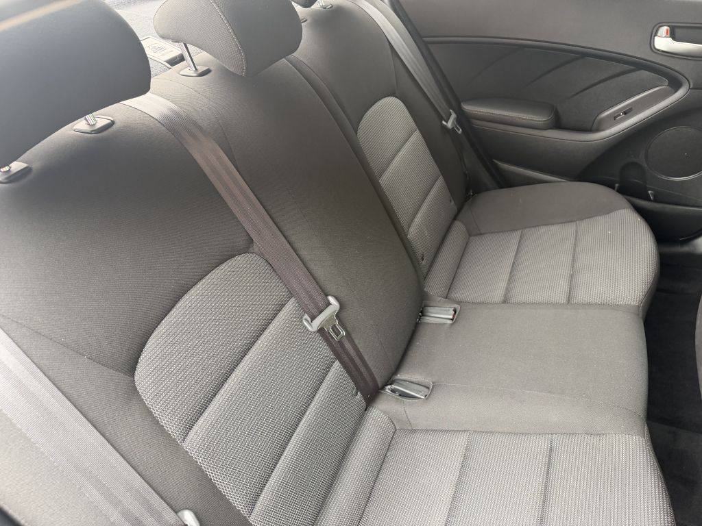 Photo 23 of this KIA FORTE
