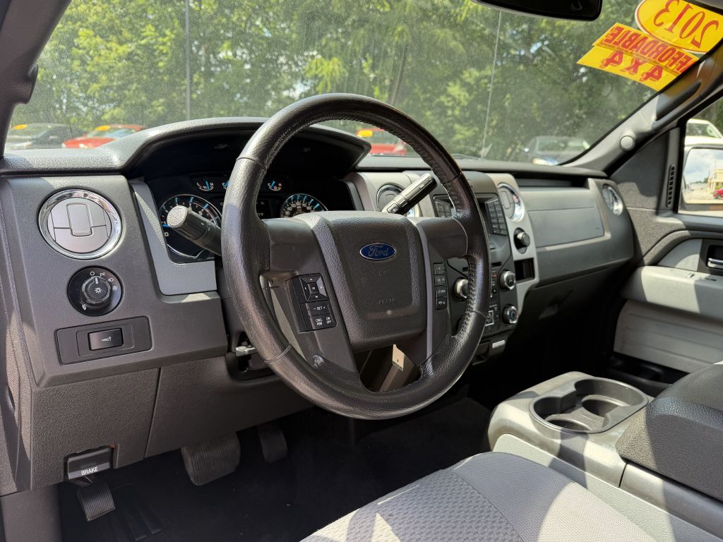 Photo 11 of this FORD F150