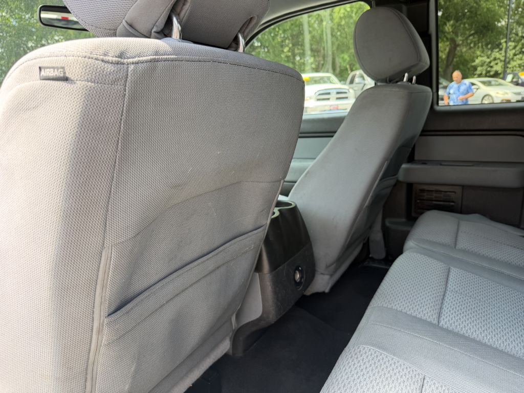 Photo 15 of this FORD F150