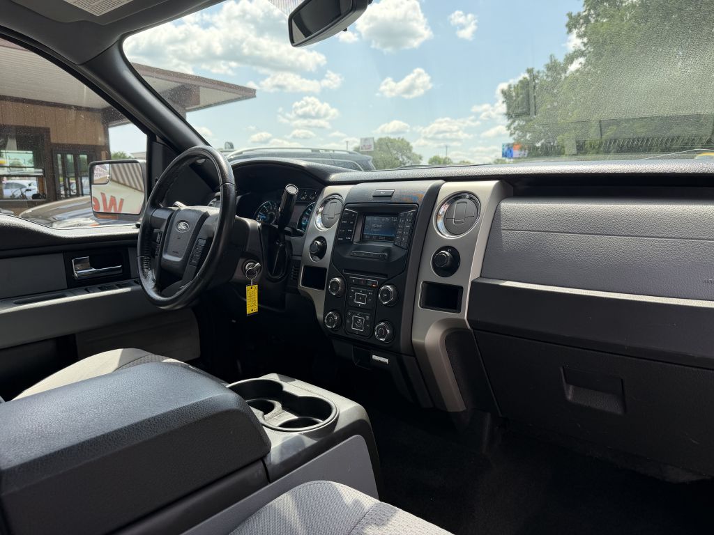 Photo 18 of this FORD F150