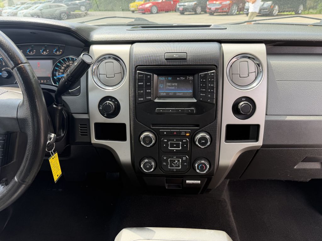 Photo 19 of this FORD F150