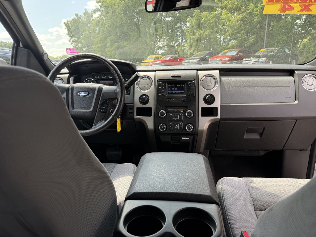Photo 24 of this FORD F150