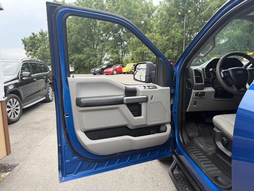 Photo 10 of this FORD F150