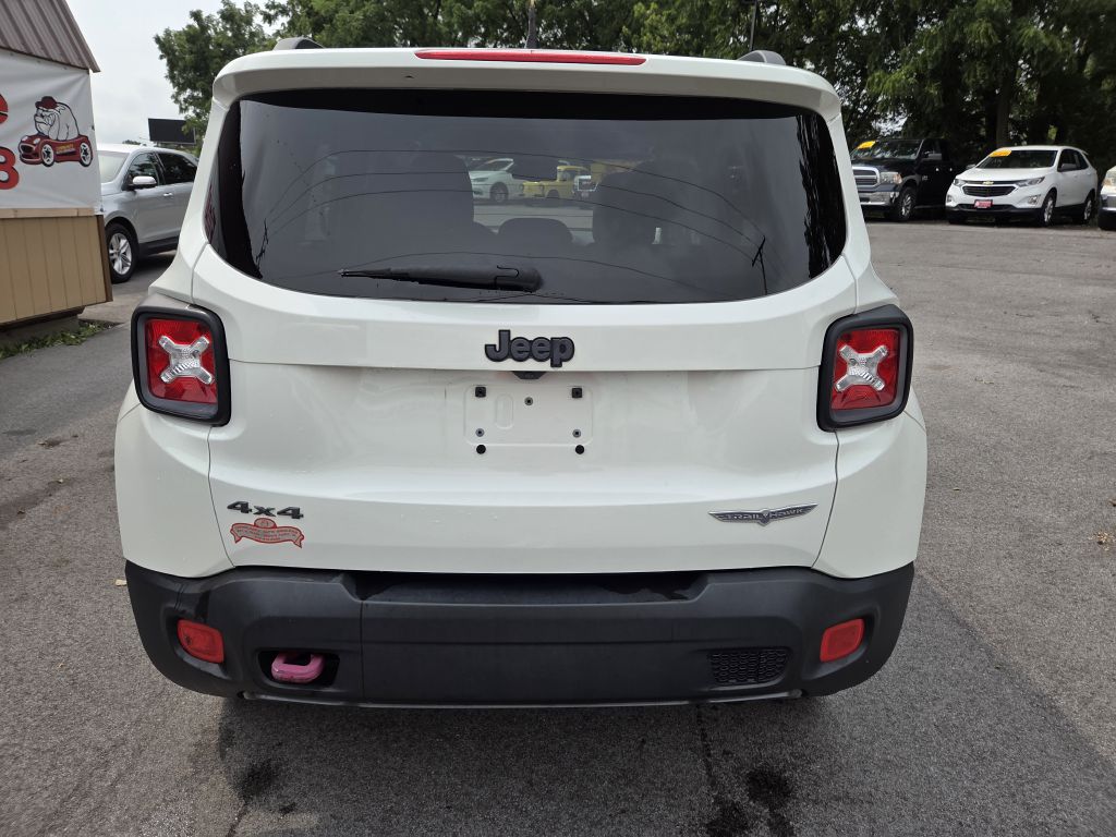 Photo 7 of this JEEP RENEGADE