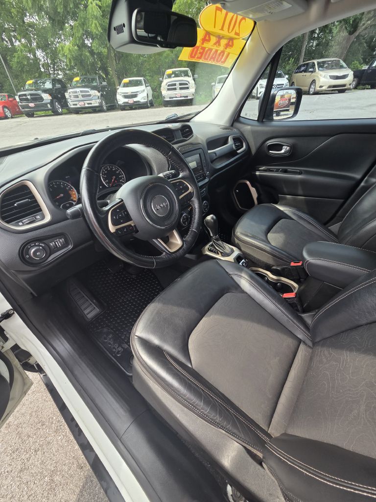 Photo 10 of this JEEP RENEGADE