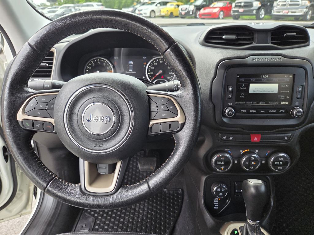Photo 23 of this JEEP RENEGADE