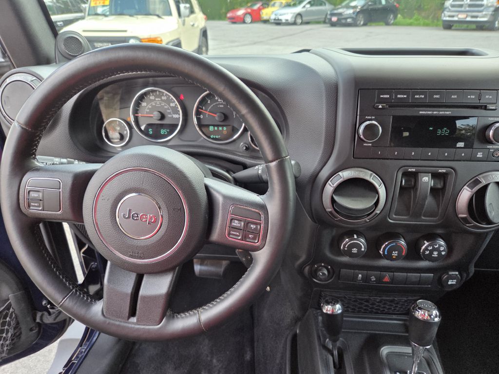 Photo 18 of this JEEP WRANGLER