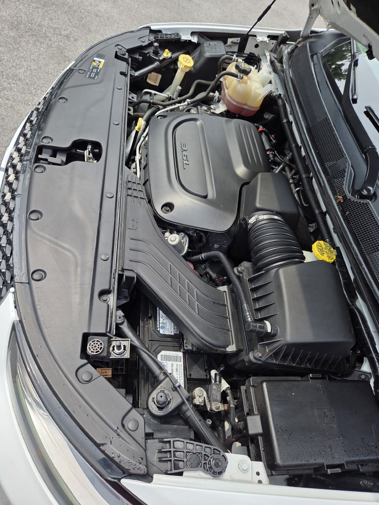 Photo 29 of this CHRYSLER PACIFICA