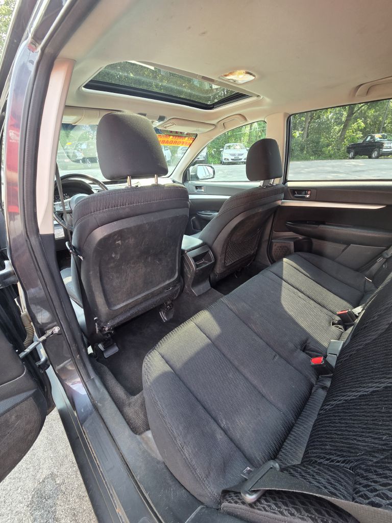 Photo 10 of this SUBARU OUTBACK