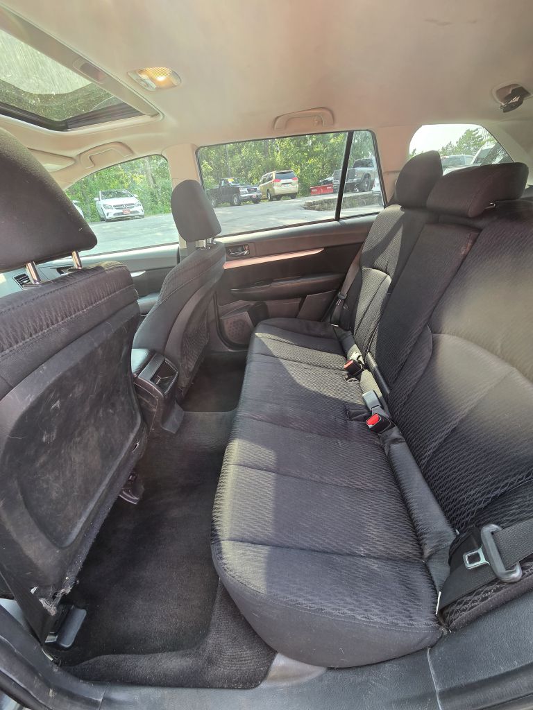 Photo 11 of this SUBARU OUTBACK