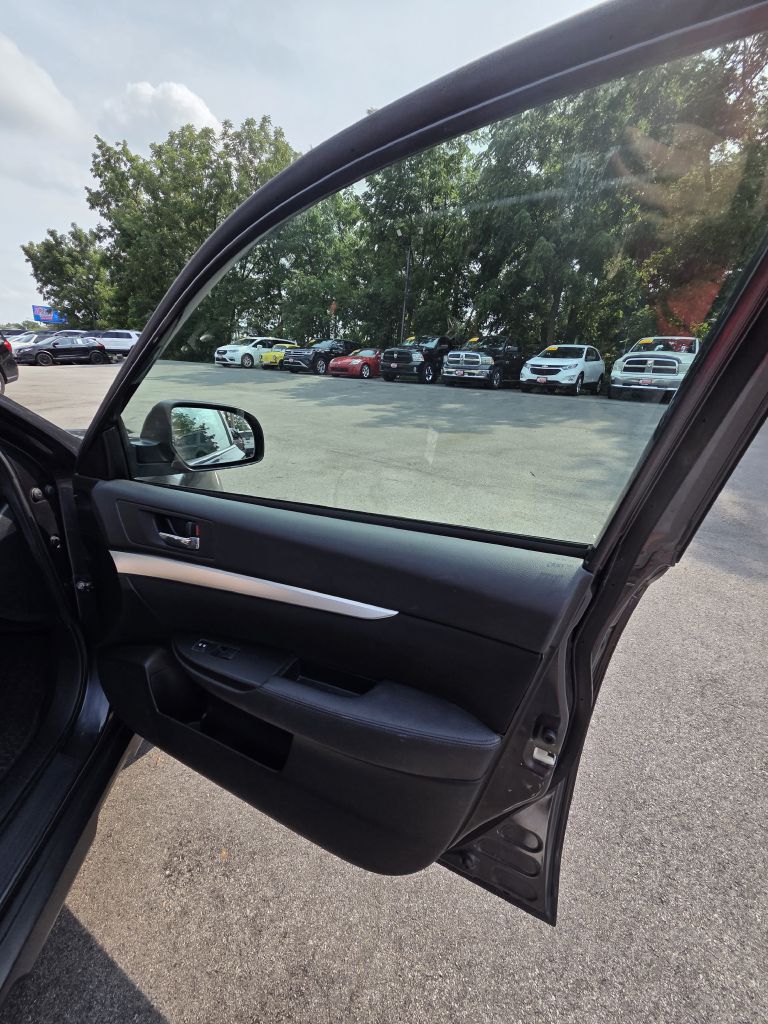 Photo 16 of this SUBARU OUTBACK