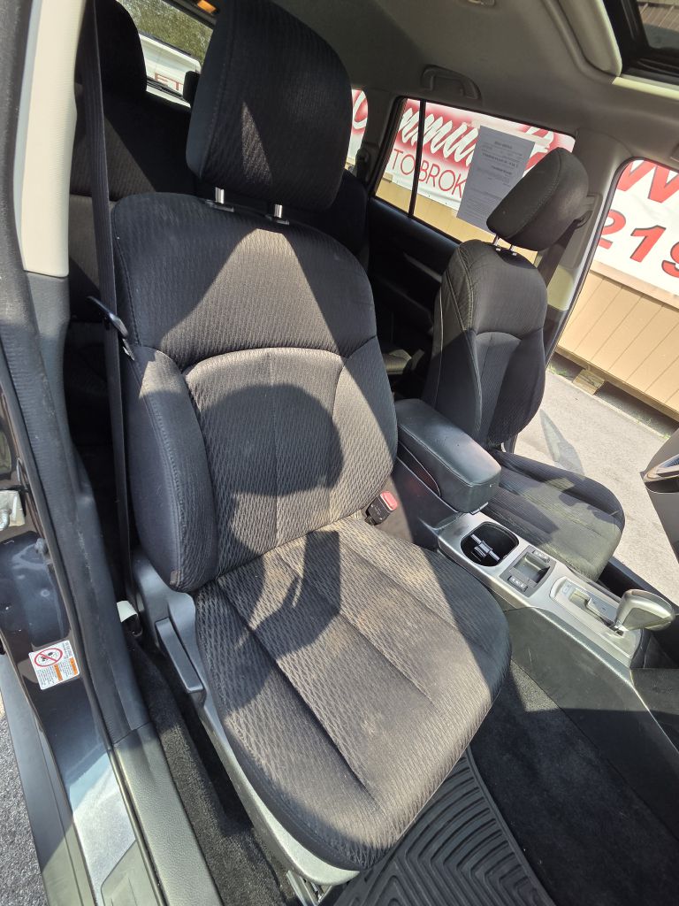 Photo 18 of this SUBARU OUTBACK