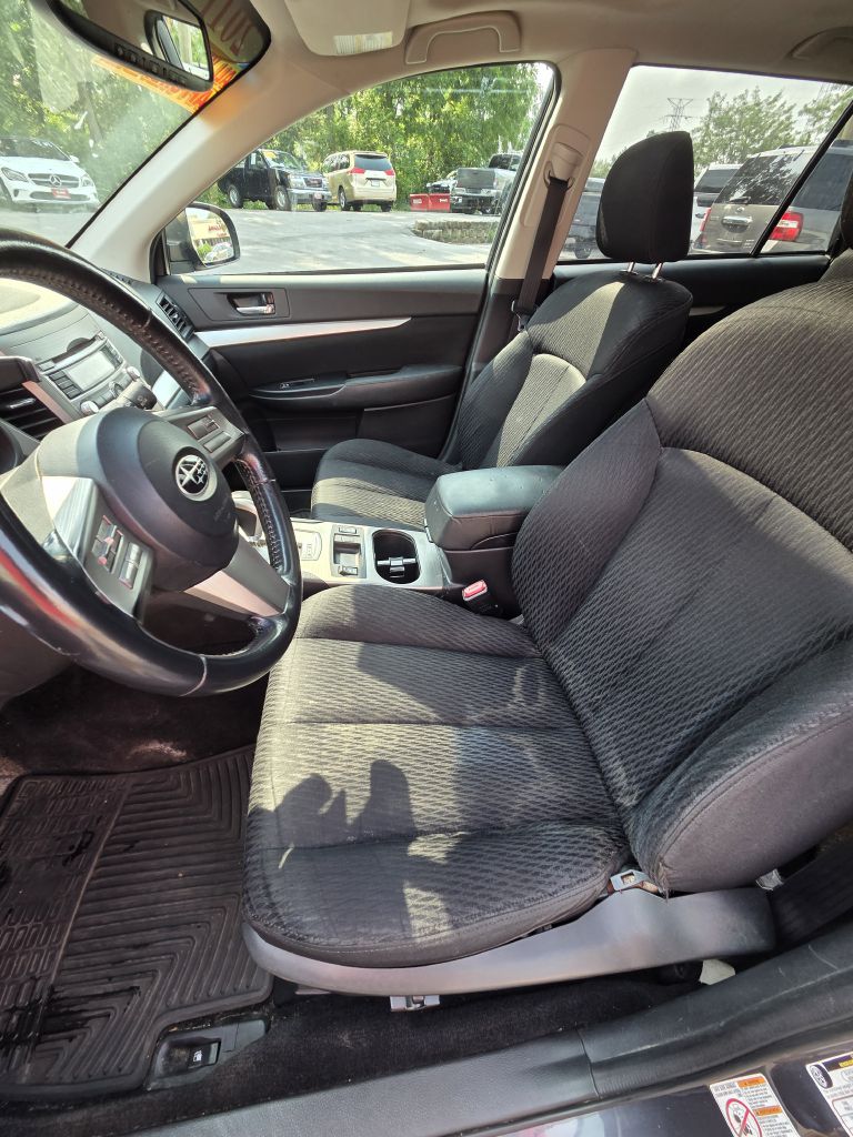 Photo 22 of this SUBARU OUTBACK