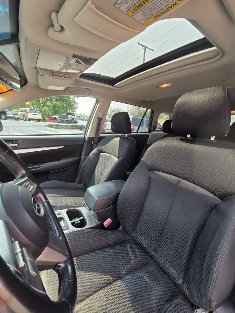 Photo 23 of this SUBARU OUTBACK