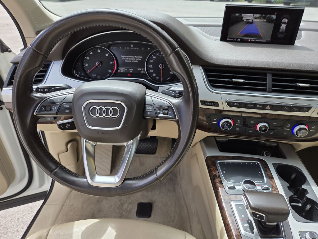 Photo 18 of this AUDI Q7
