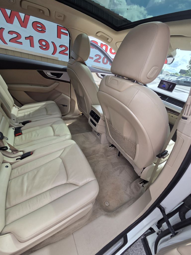 Photo 20 of this AUDI Q7