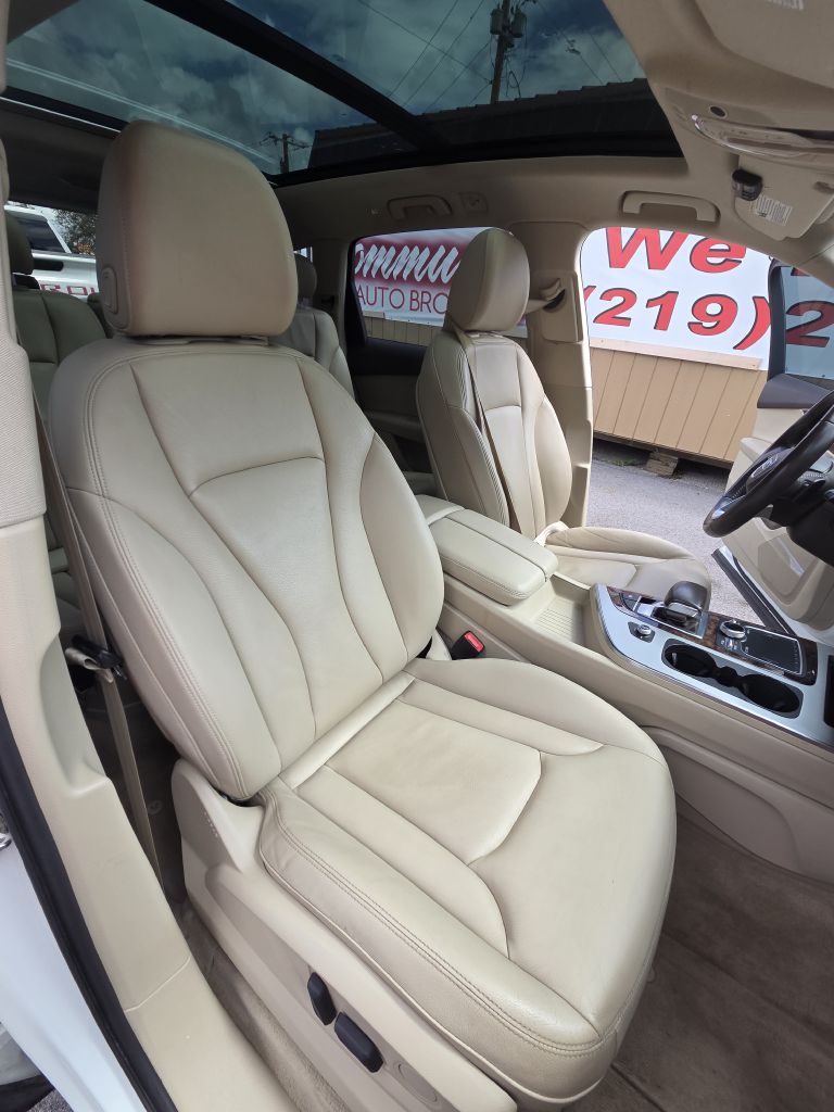 Photo 25 of this AUDI Q7