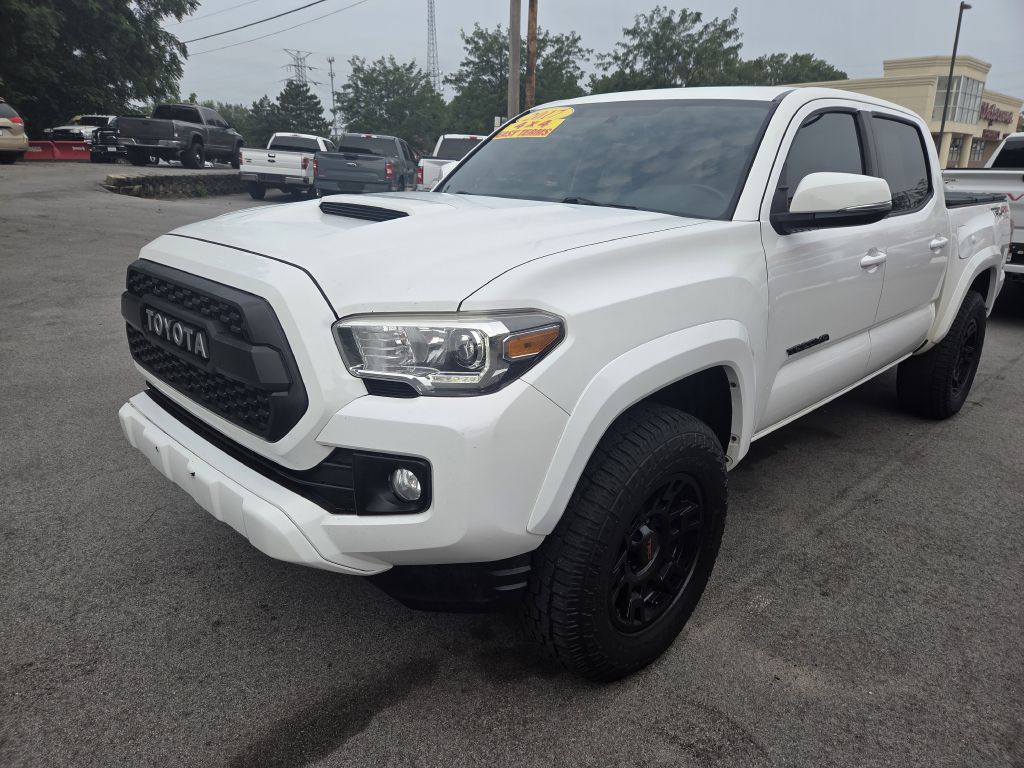 Photo 4 of this TOYOTA TACOMA