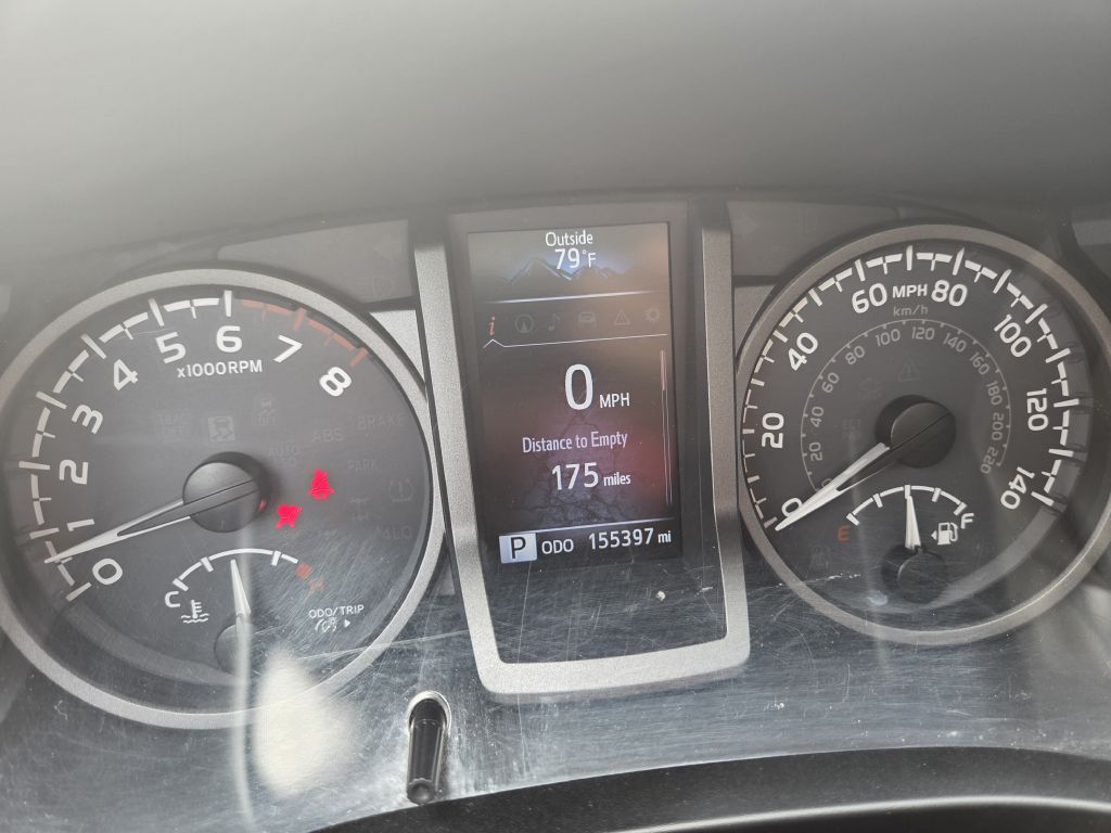 Photo 23 of this TOYOTA TACOMA