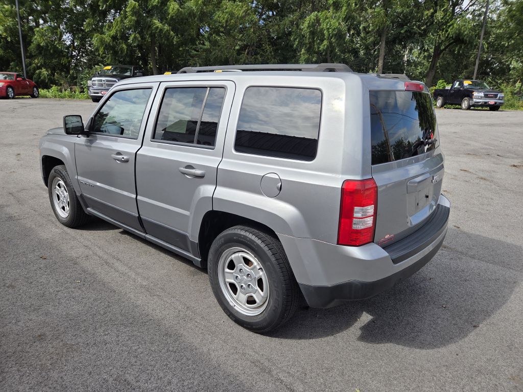 Photo 5 of this JEEP PATRIOT