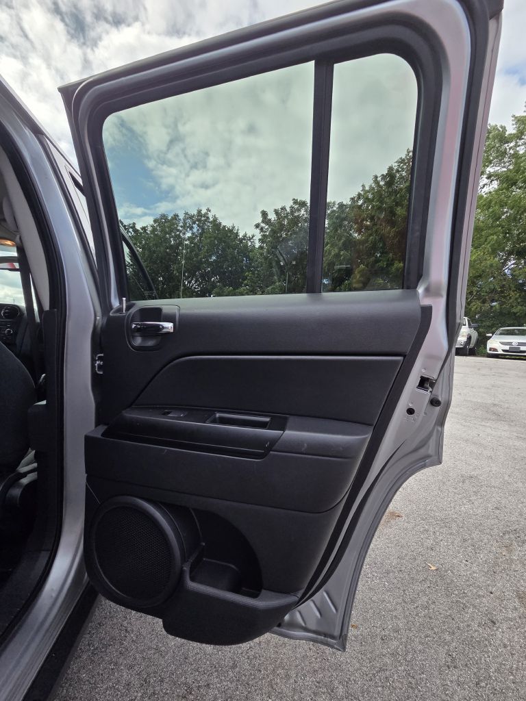 Photo 15 of this JEEP PATRIOT