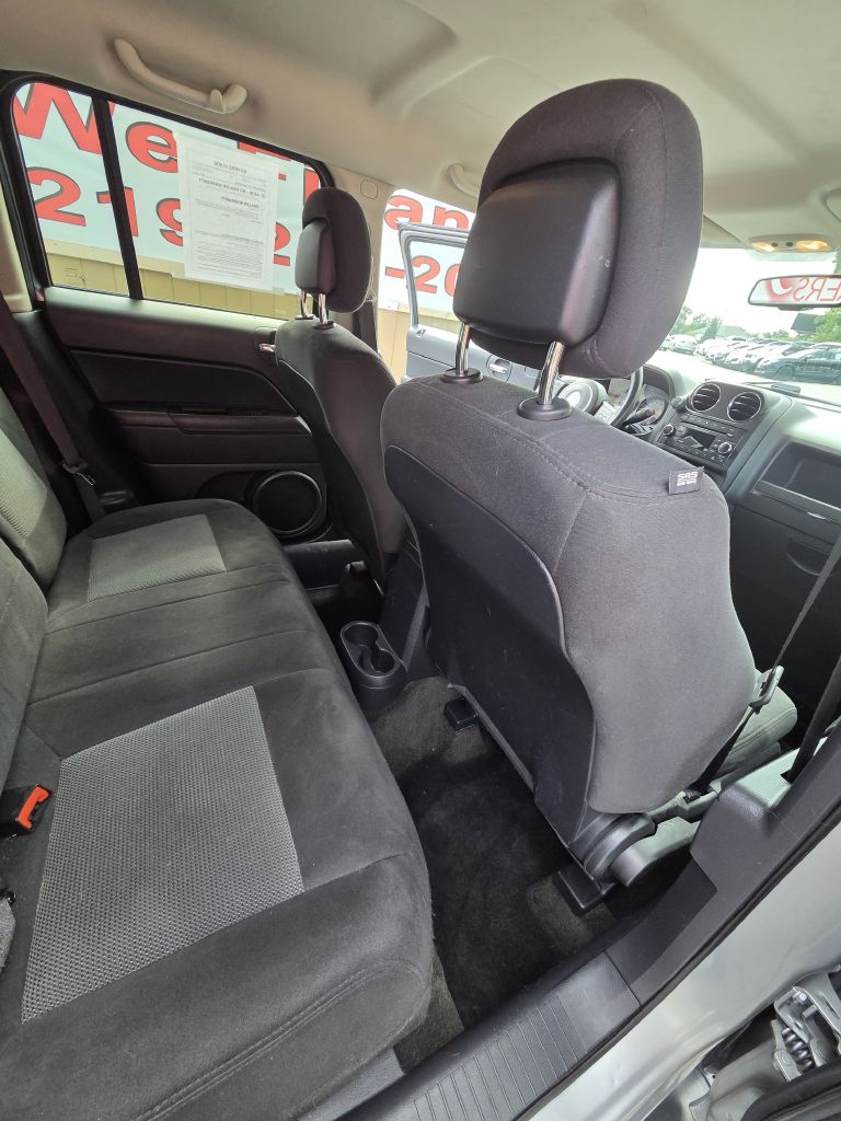 Photo 16 of this JEEP PATRIOT