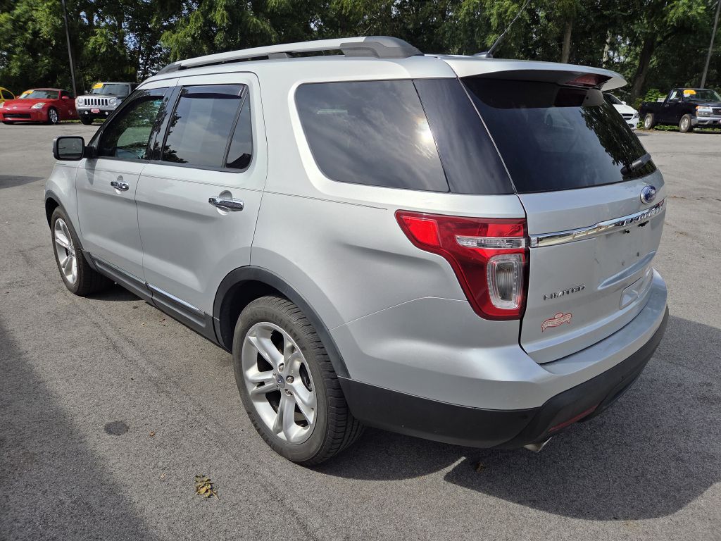 Photo 5 of this FORD EXPLORER