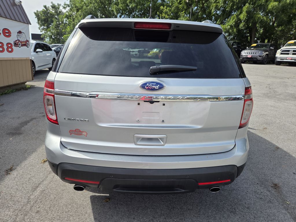 Photo 7 of this FORD EXPLORER