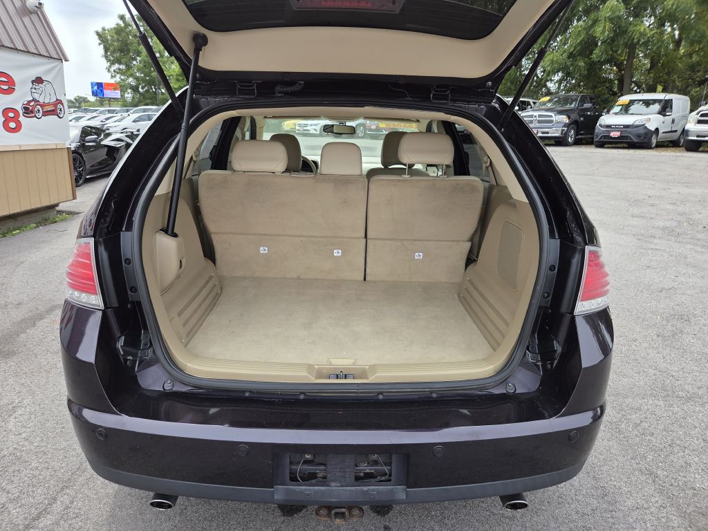 Photo 8 of this LINCOLN MKX