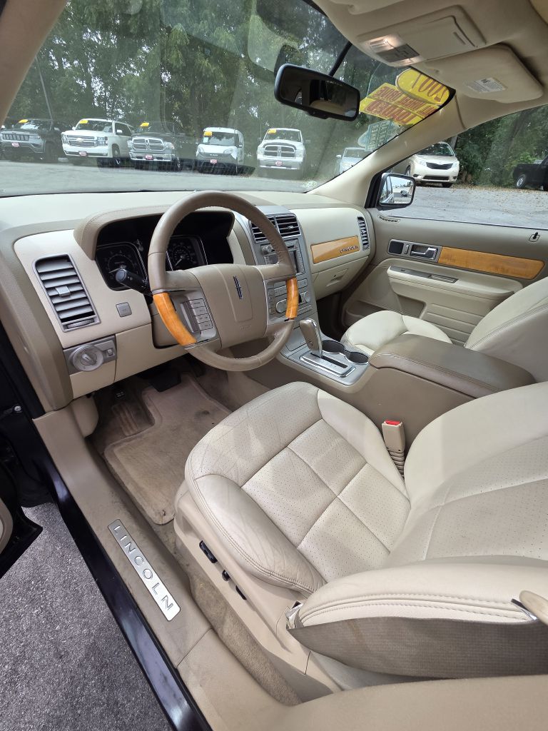 Photo 10 of this LINCOLN MKX