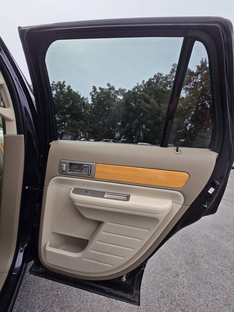 Photo 16 of this LINCOLN MKX