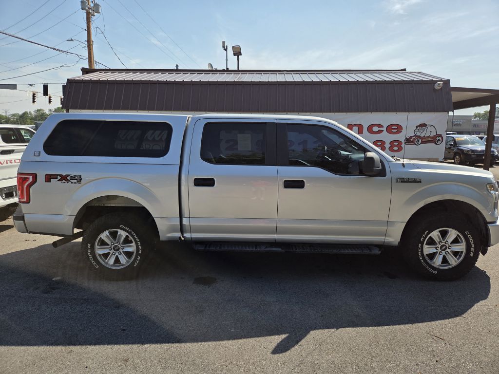 Photo 3 of this FORD F150