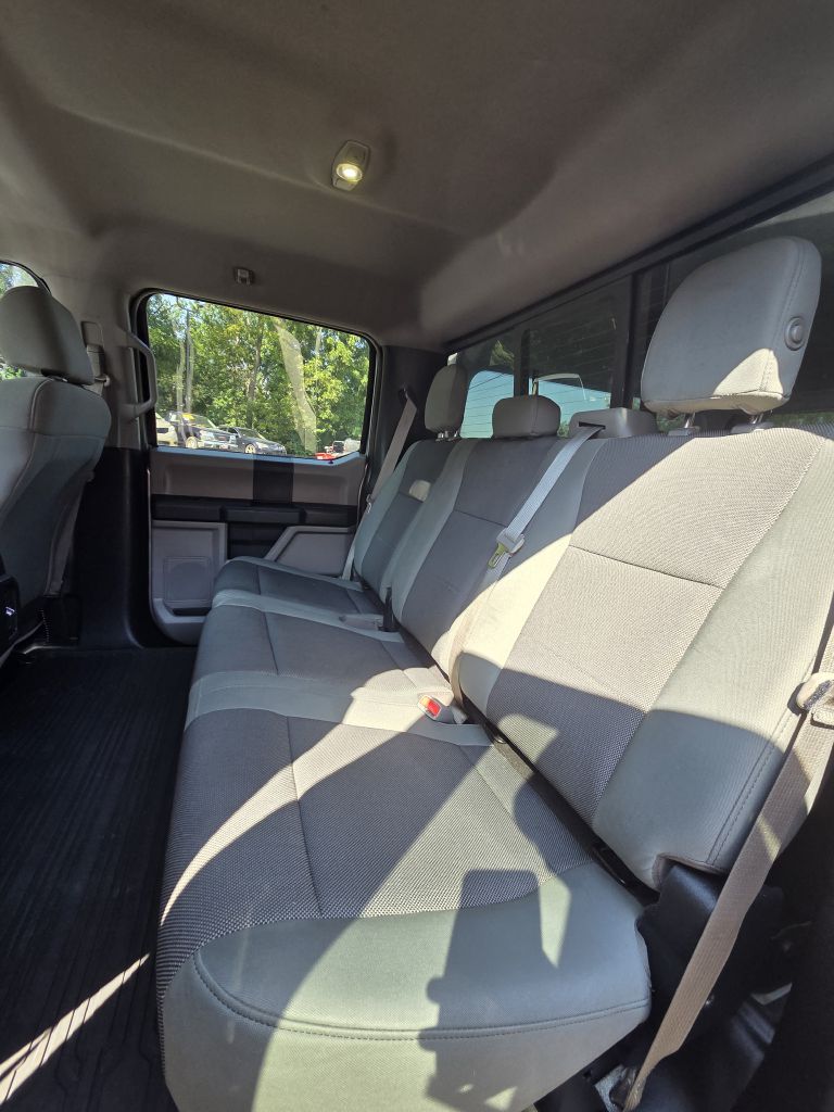Photo 15 of this FORD F150